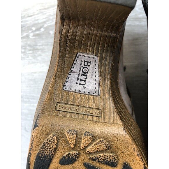 Born Madigan Women's Taupe Genuine Leather Side Zip Block Heel Ankle Boots 9.5 - Picture 6 of 11